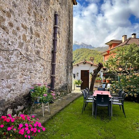 Casa Rural El Torrejon Arenas De Cabrales Exterior photo